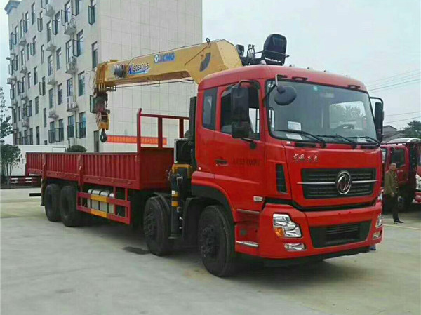 隨車吊 (1)