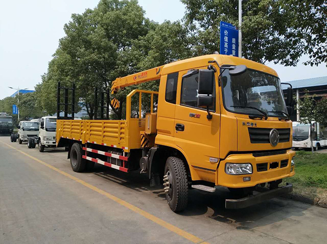 隨車吊